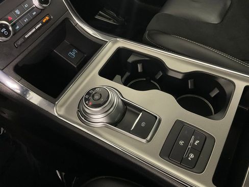 Used 2024 Ford Edge ST w/ Equipment Group 401A image 18