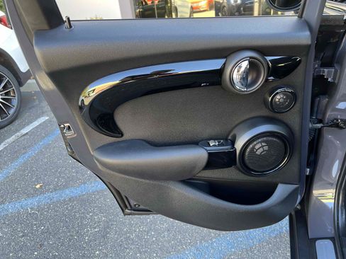 Used 2018 MINI Cooper S FWD image 95