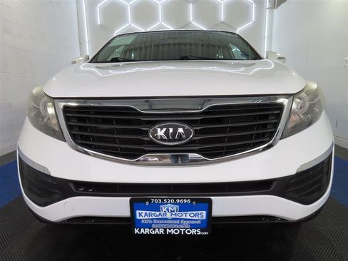 Used 2011 Kia Sportage LX image 2