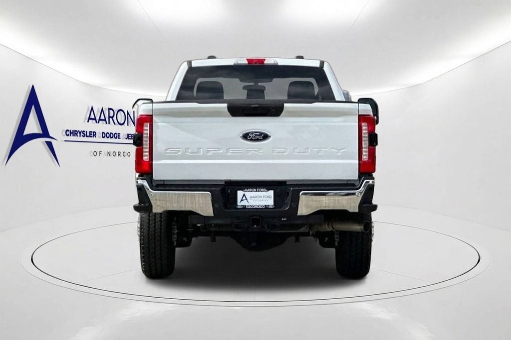 Used 2025 Ford F350 XLT w/ 360-Degree Camera Package AWD/4WD image 4