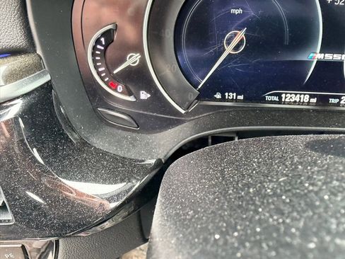 Used 2018 BMW M550i xDrive image 4