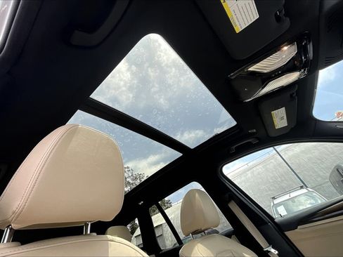 Used 2019 BMW X3 sDrive30i w/ Premium Package RWD image 22