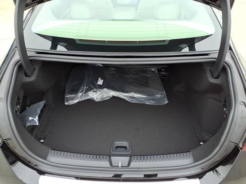 New 2026 Mercedes-Benz E 450 4MATIC Sedan image 23