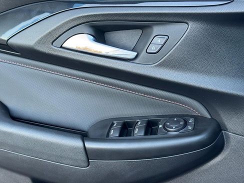 Used 2022 Chevrolet TrailBlazer RS w/ Sun and Liftgate Package image 24