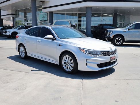 Used 2016 Kia Optima EX w/ Premium Package image 8