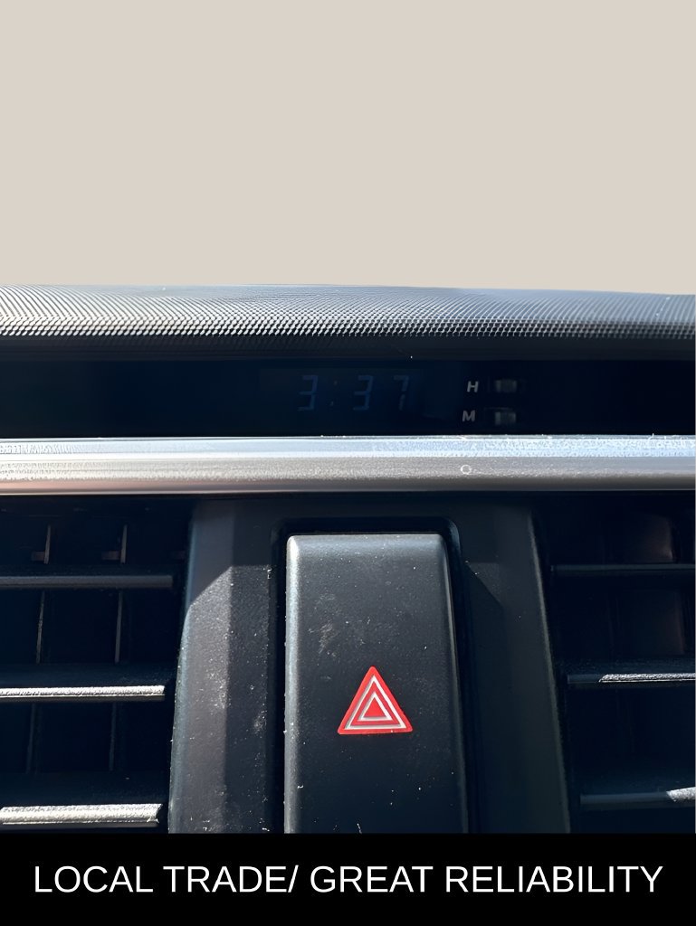Used 2020 Toyota 4Runner SR5 AWD/4WD image 31