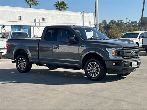 Used 2018 Ford F150 XLT w/ Equipment Group 302A Luxury image 3