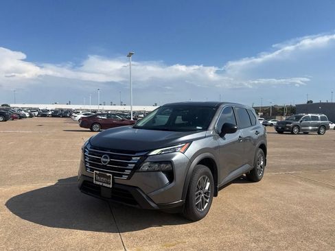 Certified 2026 Nissan Rogue S AWD/4WD image 8