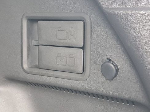 Used 2022 Chevrolet Equinox LT FWD image 31