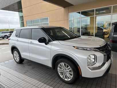 Used 2024 Mitsubishi Outlander ES