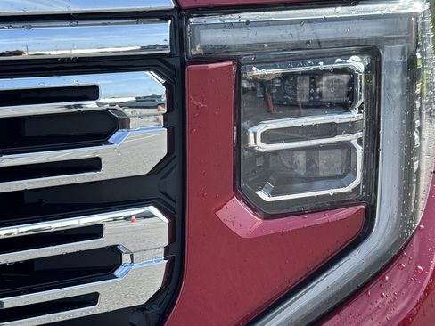 Used 2022 GMC Sierra 1500 Denali w/ Denali Reserve Package AWD/4WD image 6
