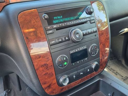 Used 2009 GMC Sierra 1500 SLT w/ SLT Convenience Package AWD/4WD image 12