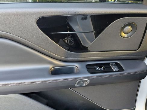 Used 2023 Lincoln Aviator Reserve image 24