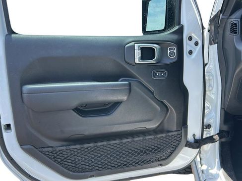 Used 2022 Jeep Wrangler Unlimited Sport AWD/4WD image 11