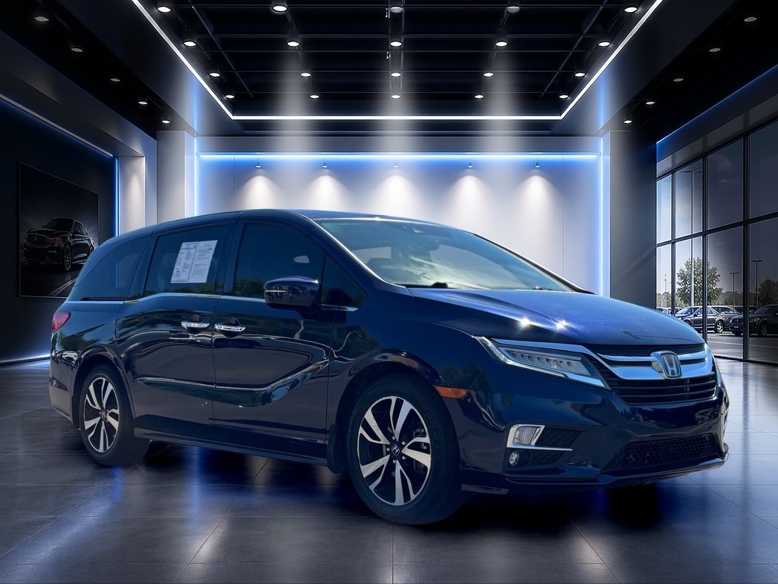 Used 2019 Honda Odyssey Elite image 2