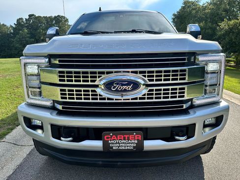 Used 2019 Ford F250 Platinum w/ Platinum Ultimate Package AWD/4WD image 2