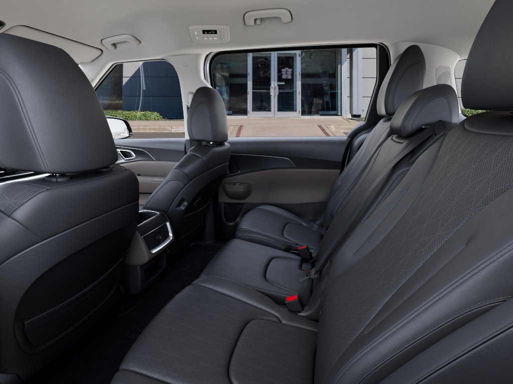 New 2027 Kia Carnival LXS FWD image 22