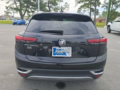 Used 2022 Buick Envision Essence w/ Technology Package I FWD image 4