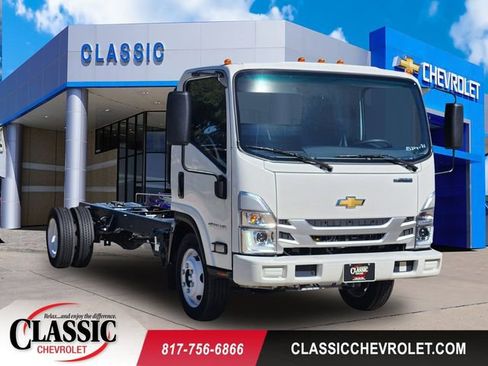 New 2024 Chevrolet Low Cab Forward RWD image 1