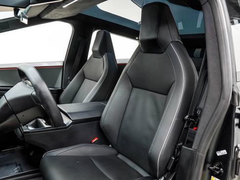 Used 2024 Tesla Cybertruck AWD Crew Cab image 15