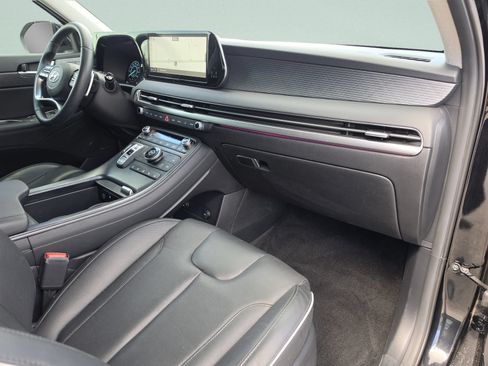 Used 2024 Hyundai Palisade Limited FWD image 15