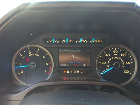 Used 2015 Ford F150 XLT w/ Equipment Group 302A Luxury AWD/4WD image 15