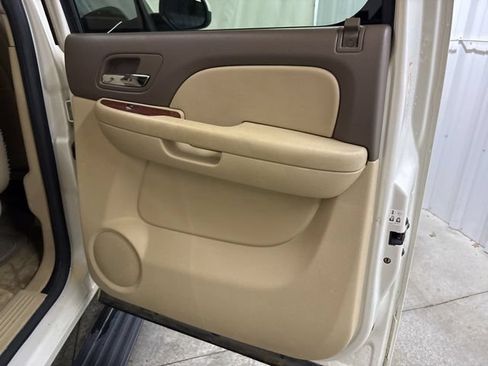 Used 2012 GMC Yukon XL SLT AWD/4WD image 18