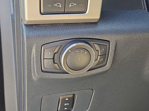 Used 2022 Ford F250 Lariat w/ Lariat Value Package RWD image 24