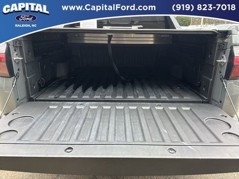 Used 2022 Hyundai Santa Cruz SEL Premium image 15