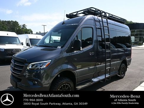 Used 2023 Mercedes-Benz Sprinter 2500 image 1