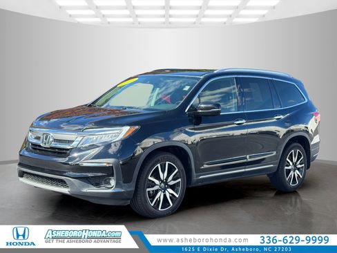 Used 2021 Honda Pilot Touring image 1