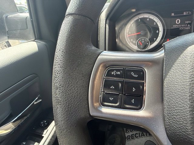 Used 2022 RAM 1500 Classic SLT AWD/4WD image 19
