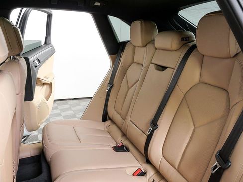Certified 2026 Porsche Macan Turbo AWD/4WD image 21
