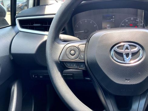 Used 2025 Toyota Corolla LE FWD image 23