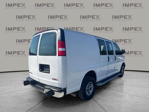 Used 2022 GMC Savana 2500 w/ Driver Convenience Package RWD image 5