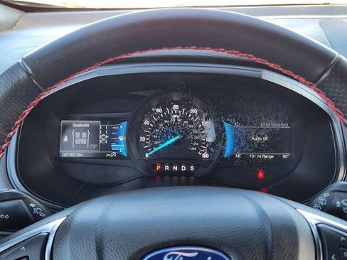 Used 2023 Ford Edge ST-Line image 16