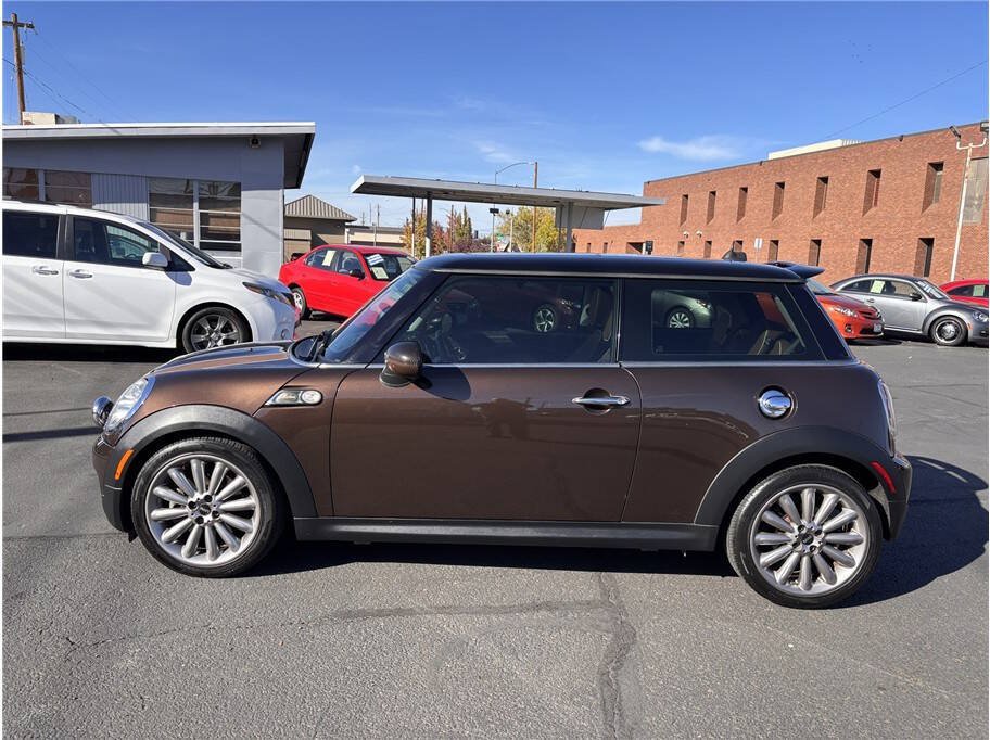 Used 2010 MINI Cooper S FWD image 2