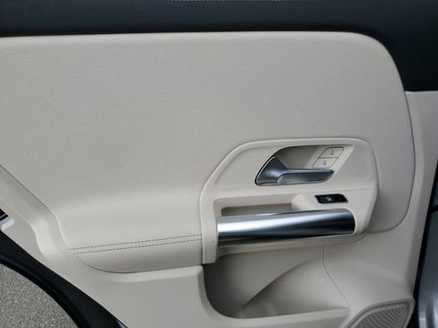 Used 2022 Mercedes-Benz GLA 250 image 14