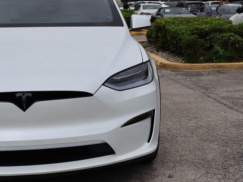 Used 2023 Tesla Model X AWD/4WD image 13