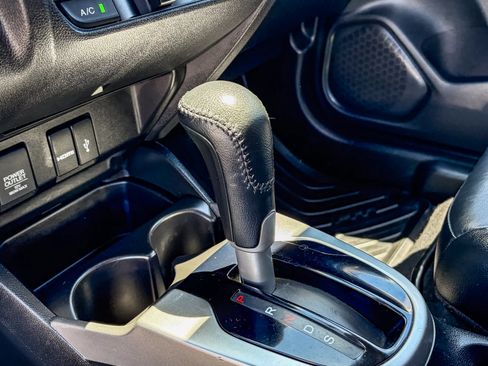 Used 2017 Honda Fit EX-L image 18