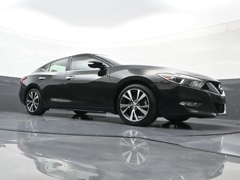 Used 2017 Nissan Maxima 3.5 SL image 21