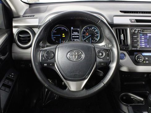 Used 2017 Toyota RAV4 XLE image 22