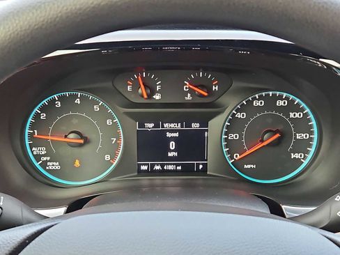 Used 2022 Chevrolet Traverse LS image 31