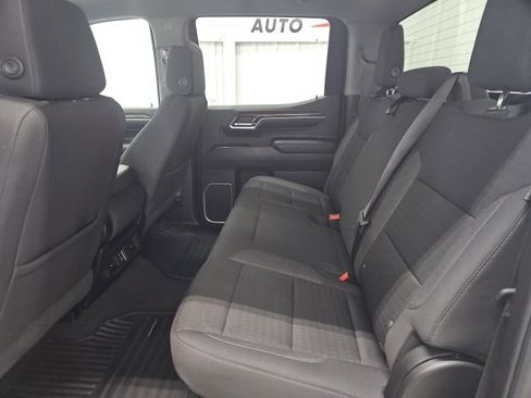 Used 2022 GMC Sierra 1500 SLE image 18