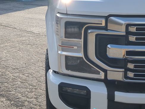 Certified 2022 Ford F250 Limited w/ FX4 Off-Road Package image 8