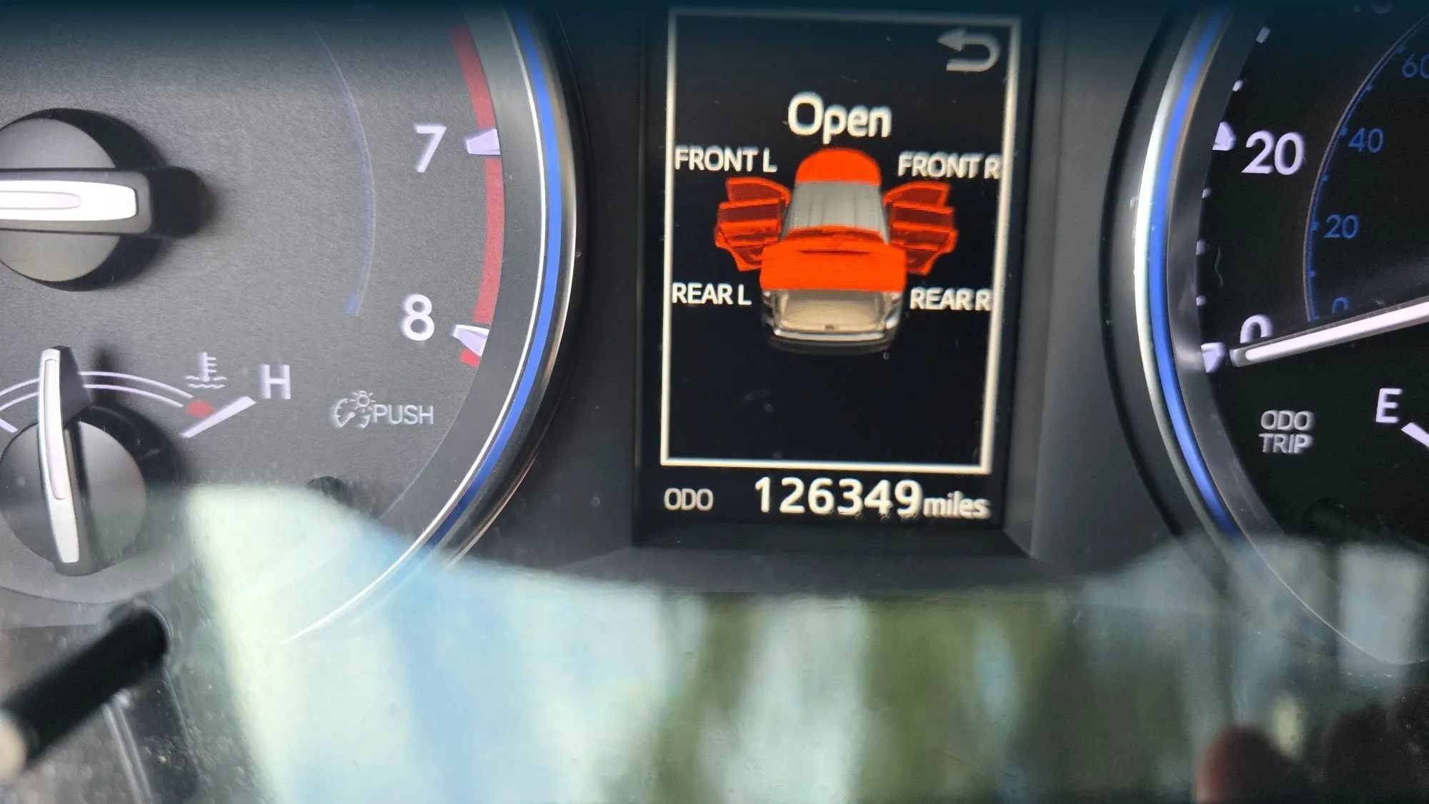 Used 2016 Toyota Highlander Limited FWD image 26