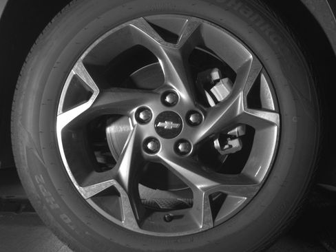 Used 2025 Chevrolet Trax LT w/ LT Convenience Package FWD image 13