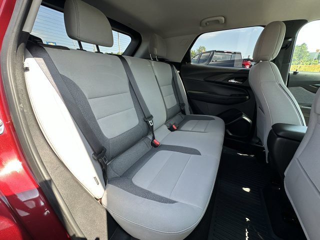 Used 2025 Chevrolet TrailBlazer LT w/ Driver Confidence Package FWD image 24