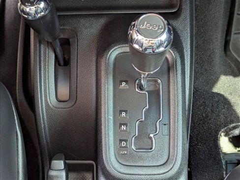 Used 2013 Jeep Wrangler Sport AWD/4WD image 12