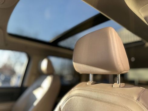 Used 2023 Ford Expedition Limited image 15